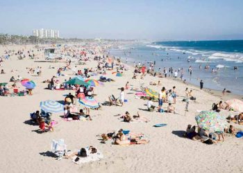 Những điểm đến nào dễ ‘dính’ covid-19 nhất? - 2