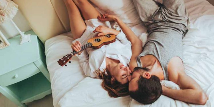 Khúc nhạc gối chăn - 2