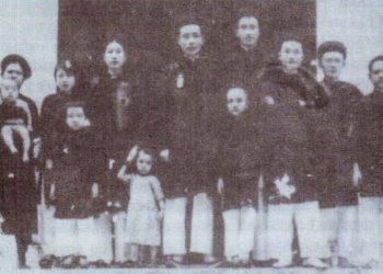 Khi quan phủ doãn 'nói tục' & chuyện quan từ chức - 1