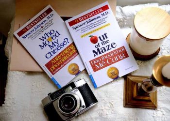 “Đào thoát khỏi mê cung” - thay đổi tư duy lối mòn và định kiến để thành công