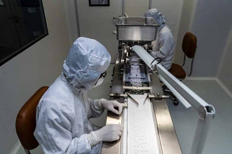 Dược Hậu Giang may ‘túi ba gang’ gặt trái ngọt sau 3 năm theo đuổi Japan-GMP - 1