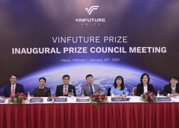  Các thành viên của Hội đồng Giải thưởng, Hội đồng Sơ khảo tại đầu cầu Việt nam trong phiên họp toàn thể thống nhất bộ tiêu chí đề cử