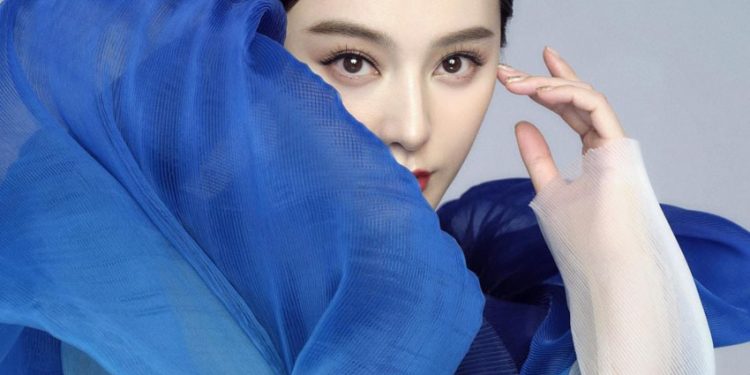 Phạm Băng Băng hoá nàng thơ trong Iris van Herpen Couture Xuân 2021-5