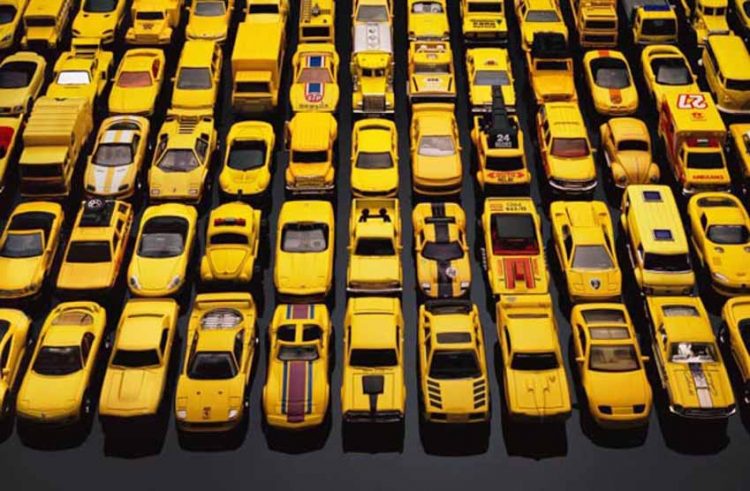 3 ngày tết, mạn đàm về ý nghĩa màu sắc xế hộp - 9