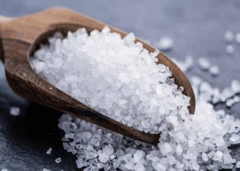 7 lợi ích làm đẹp tuyệt vời của muối biển - 1