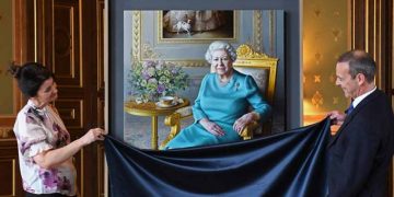 Tôi vẽ chân dung Nữ hoàng Elizabeth II - 5