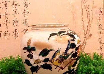 Điều huyền bí trong chiếc bình hoa - 2