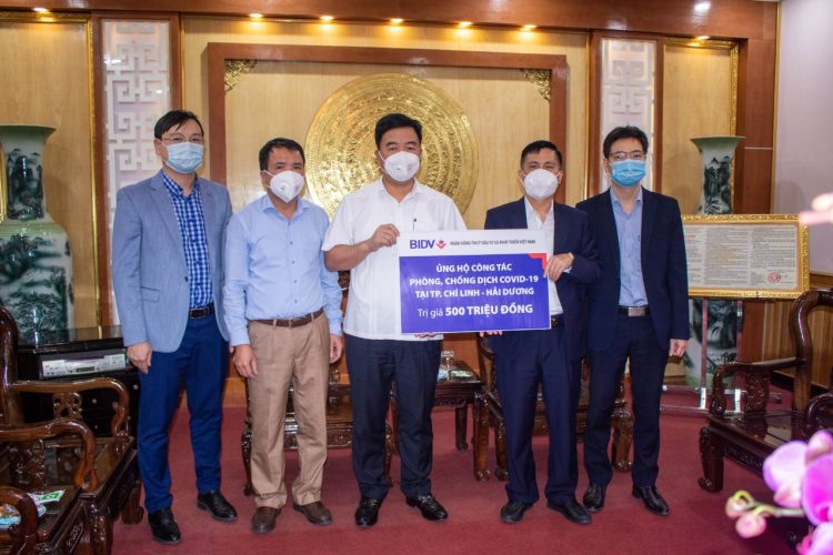 BIDV hỗ trợ 6,8 tỷ đồng cho các tỉnh phòng, chống dịch COVID-19