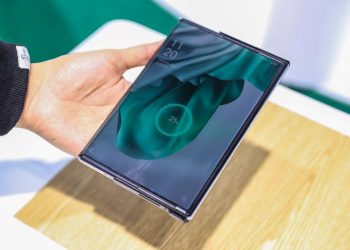 OPPO giới thiệu thế hệ sạc nhanh mới nhất tại sự kiện MWC 2021