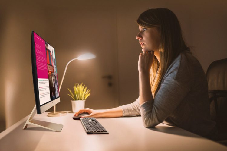 ASUS Vivo AiO V222 ra mắt máy tính đa năng, màn hình NanoEdge và loa đa kênh