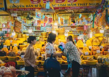 Sau Chị Mười Ba, vợ chồng Thu Trang – Tiến Luật lại chuẩn bị cho ra mắt Dân Chơi Không Sợ Con Rơi