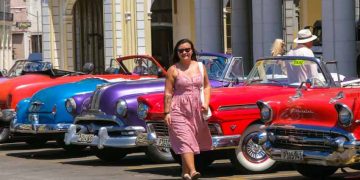 Blogger du lịch Đinh Hằng: 'Xê dịch là đam mê đã thấm vào trong máu' - 7