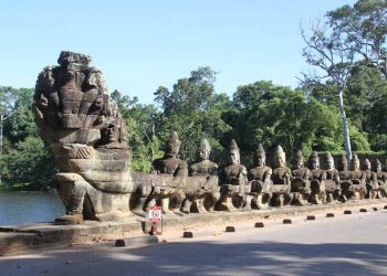 Thần thoại 'khuấy biển sữa' - 12