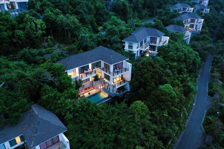 'Đổ gục' trước những villa kiêu kỳ ở Mũi Ông Đội - 2