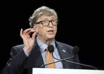 Bill Gates: Thế giới sẽ trở lại trạng thái bình thường vào cuối năm 2022