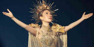 Mỹ Tâm tái hiện những tạo hình gắn liền với 20 năm sự nghiệp trong MV Hào Quang