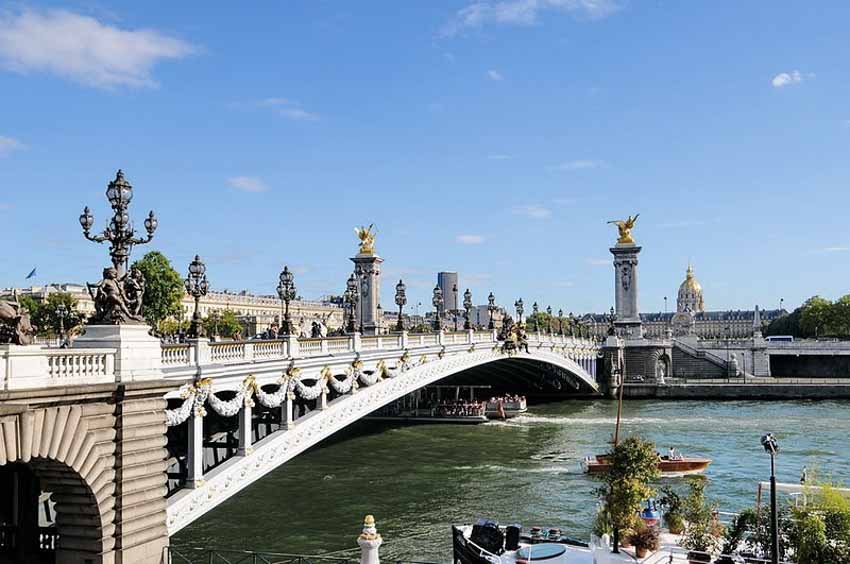 Pont Alxandre III - Cây cầu nghệ thuật nhất Paris - 1