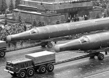 Mối lo sợ về kho vũ khí hạt nhân khổng lồ sau khi Liên Xô tan rã - 1