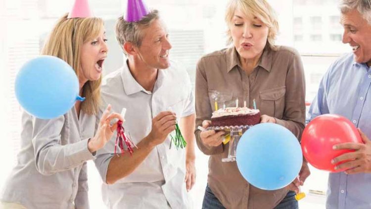 Tuổi nào nên được gọi là già? - 1