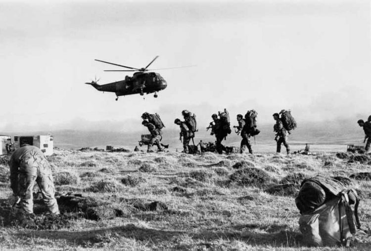 Cú lừa tình báo thế kỷ của CIA - 5