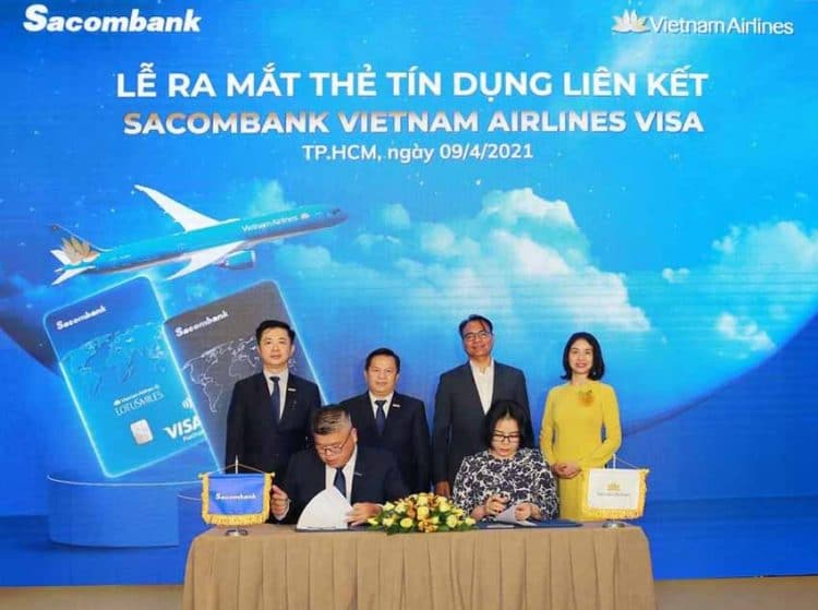 Sacombank hợp tác với Vietnam Airlines ra mắt thẻ tín dụng liên kết