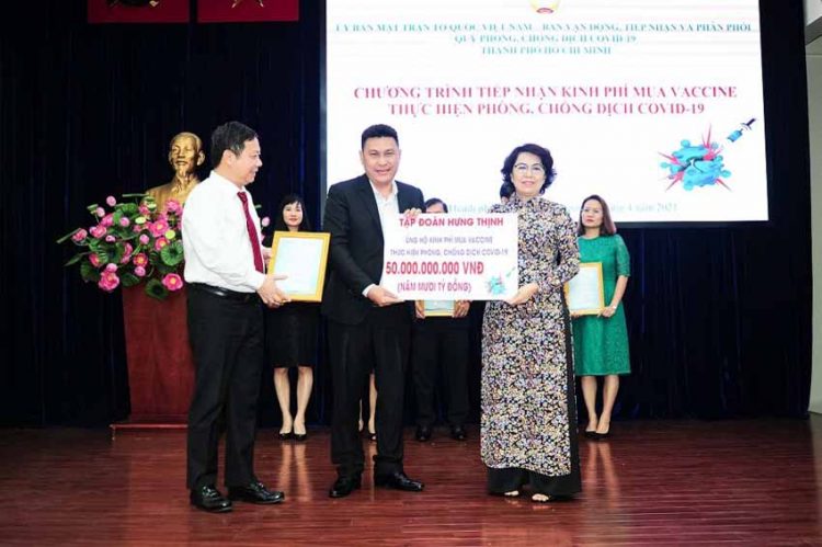 Tập đoàn Hưng Thịnh trao tặng 50 tỉ đồng kinh phí mua vaccine Covid-19 - 1