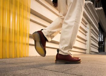 Kỷ niệm 60 năm, Dr. Martens ra mắt mẫu giày mới 1461 Iced có đế trong suốt