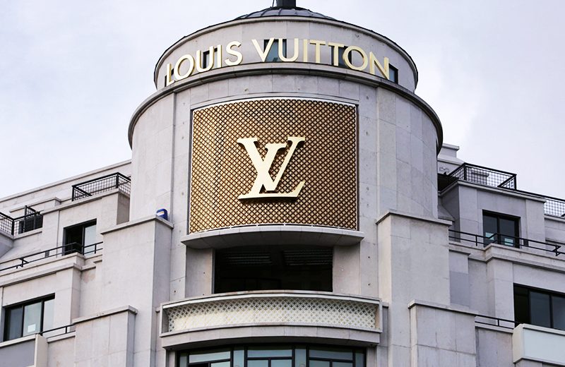 Châu Á vẫn là mỏ vàng của đế chế sở hữu hàng hiệu Louis Vuitton