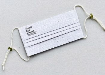 Khẩu trang có thể phân hủy sinh học của Marie Bee Bloom nở thành hoa dại