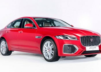 Jaguar XF 2021 ra mắt tại Việt Nam hai phiên bản giá từ 3,119 tỷ đồng