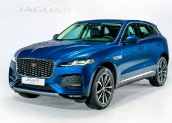 SUV Jaguar F-Pace ra mắt tại Việt Nam có 4 phiên bản, giá bán từ 3,489 tỷ đồng