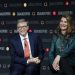 Vợ chồng Bill Gates ly hôn, khối tài sản 145 tỷ USD phân chia ra sao?