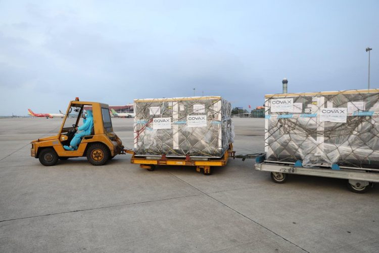 Việt Nam nhận lô hàng vắc xin COVID-19 thứ hai thông qua Quỹ COVAX