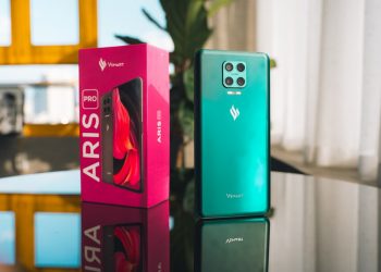 Điện thoại Aris Pro, điện thoại camera ẩn đầu tiên tại Việt Nam do VinSmart sản xuất