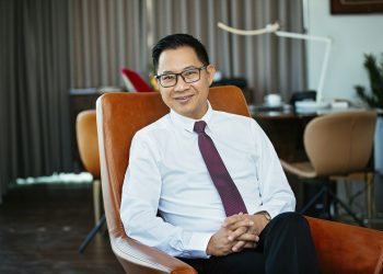 Chuyên gia Lý Quý Trung, nhà sáng lập thương hiệu Phở 24, Giáo sư thỉnh giảng Đại học Western Sydney, Australia.