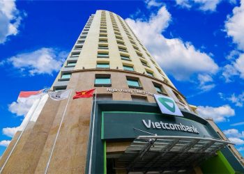 Vietcombank hỗ trợ 38 tỷ đồng kinh phí mua vaccine phòng dịch Covid-19 cho 10 tỉnh thành