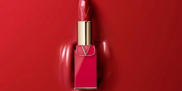 Khám phá dòng mỹ phẩm trang điểm đầu tiên của Valentino Beauty