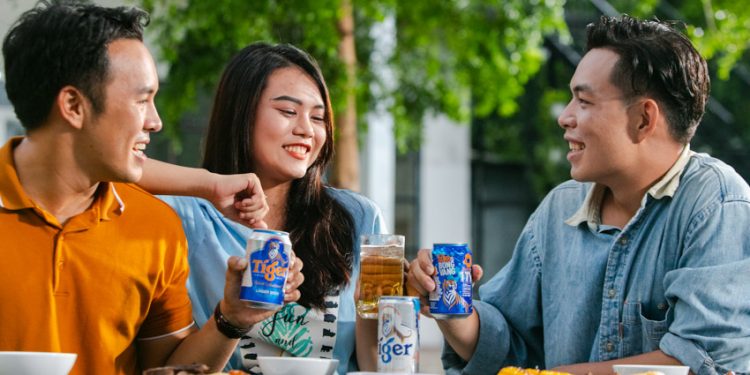 Tiger Beer mang đến cơ hội trúng thưởng 07 quả bóng vàng và 8.000 huy chương vàng cho người hâm mộ bóng đá