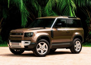 Land Rover Defender 90 mới về Việt Nam có giá bán từ 3,935 tỷ đồng