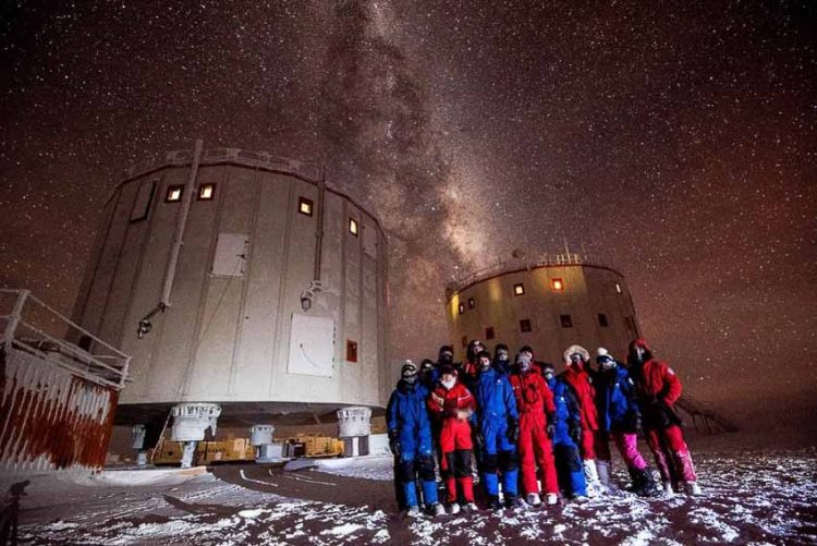 Sống một năm ở Nam cực hoang vu để nghiên cứu không gian cách ly - 1