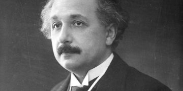 Albert Einstein – Tấm gương lớn của tư duy độc lập