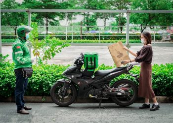 Grab mở rộng dịch vụ GrabExpress Siêu Tốc (Đồ Ăn) hỗ trợ doanh nghiệp vừa và nhỏ