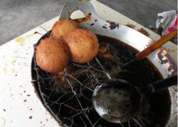 Vén màn bí mật bánh vá - 2