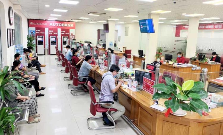 Agribank tiếp tục ủng hộ 52,5 tỷ đồng cho 22 tỉnh, thành phố phòng chống COVID-19