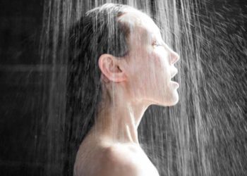 6 sai lầm chúng ta mắc phải khi tắm - 1