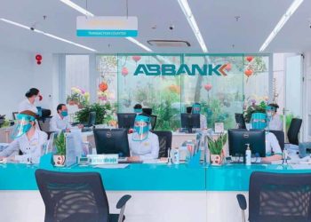 Geleximco và ABBANK tặng 500 máy thở hỗ trợ điều trị bệnh nhân Covid-19 cho TP.HCM