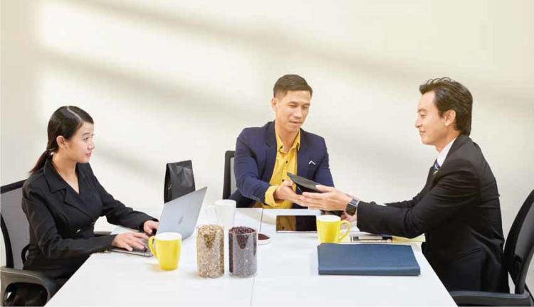 Sun Life ra mắt sản phẩm SUN – Sống Tinh Hoa - 2