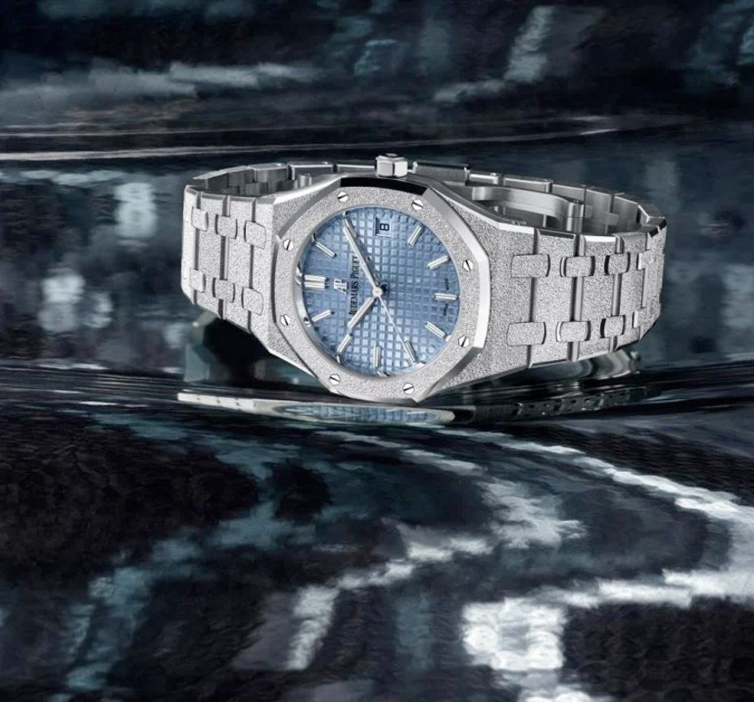 Audemars Piguet và loạt đồng hồ thể thao cho phái nữ đương đại-2