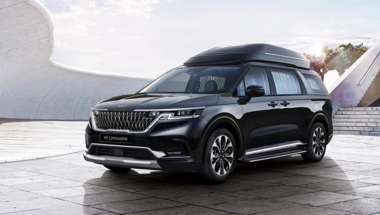 KIA Carnival 2022 chính thức có phiên bản Limousine - 1