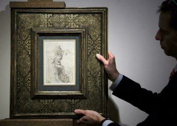 Việc bán bức vẽ Leonardo quý hiếm gây ra cuộc chiến pháp lý ở Pháp